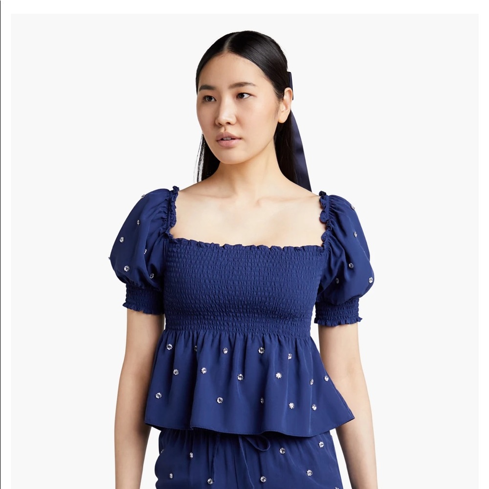 NWT Hill House Home top